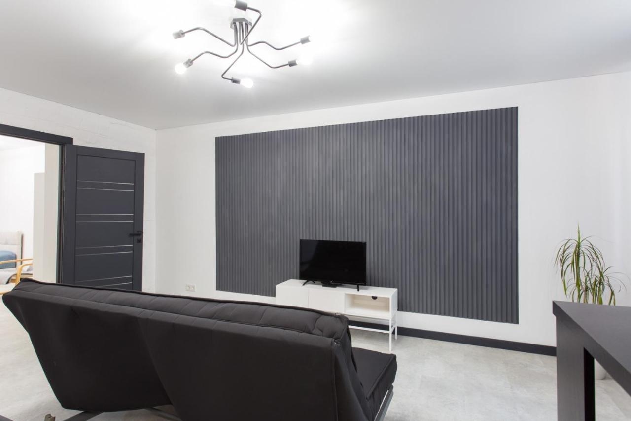 Apartment On 23 Serpnya Harkov Kültér fotó